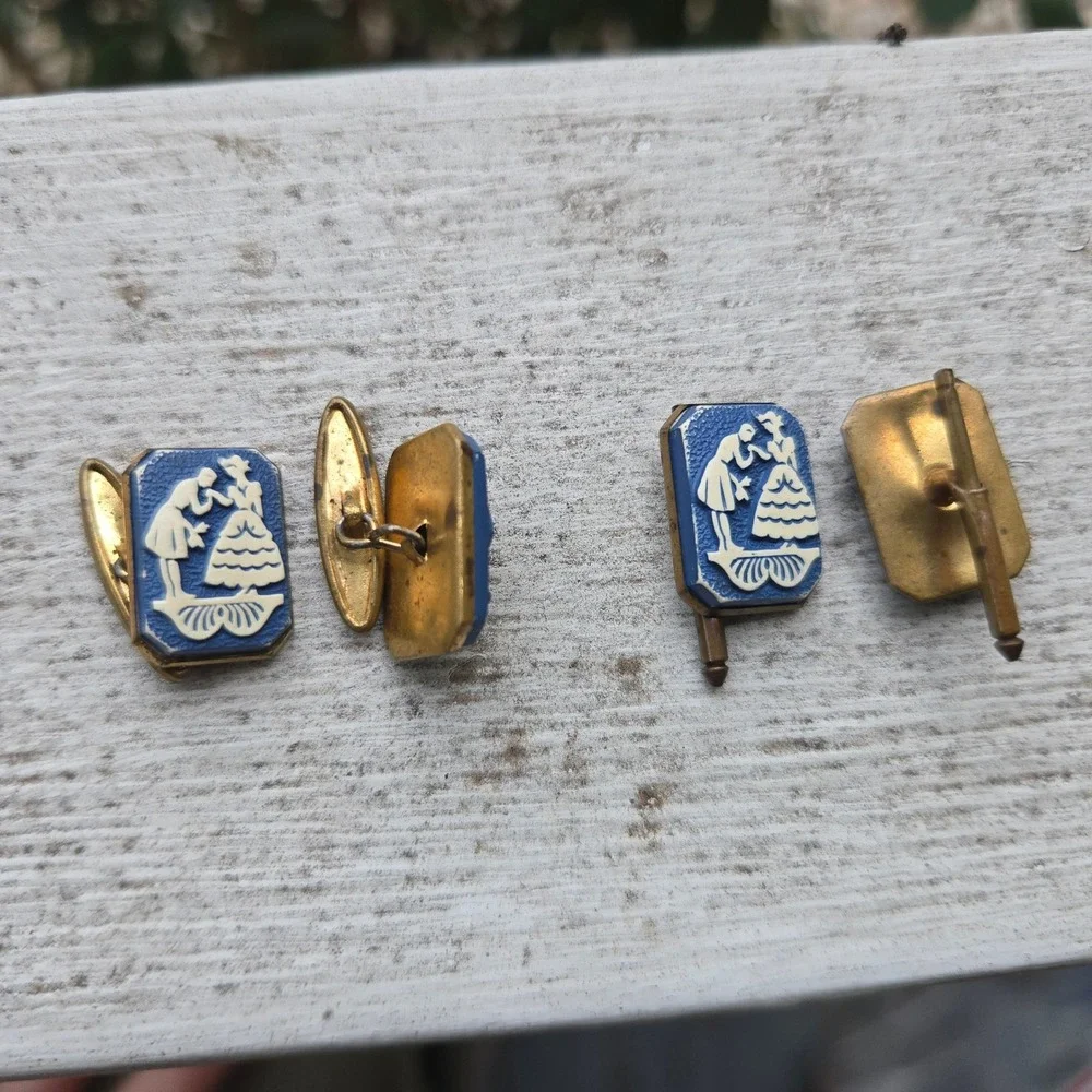 VTG Cameo Cufflinks Shirt Studs 2 Pairs Men Blue White Courting Couple Gold GUC